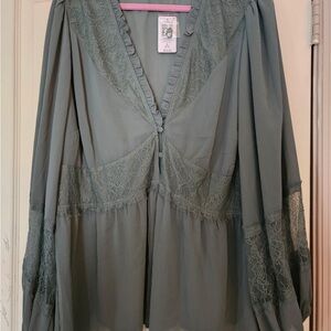 Torrid Peplum Crinkle Chiffon Lace Mix Blouse Dark Forest - NWT